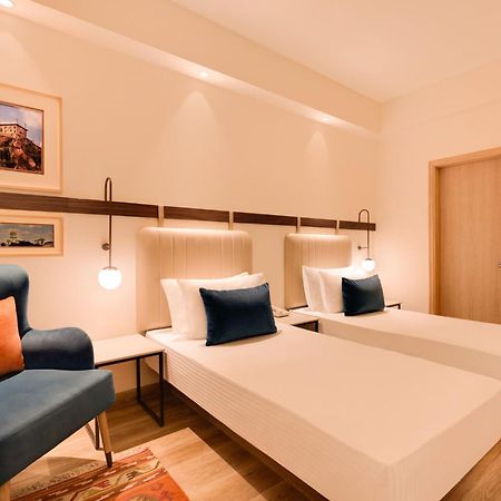 เลมอน ทรี โฮเต็ล กาชีโบวลี Hotel ไฮเดอราบัด ภายนอก รูปภาพ