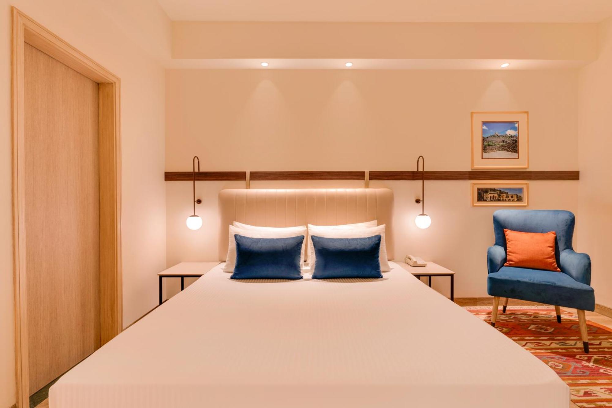 เลมอน ทรี โฮเต็ล กาชีโบวลี Hotel ไฮเดอราบัด ภายนอก รูปภาพ