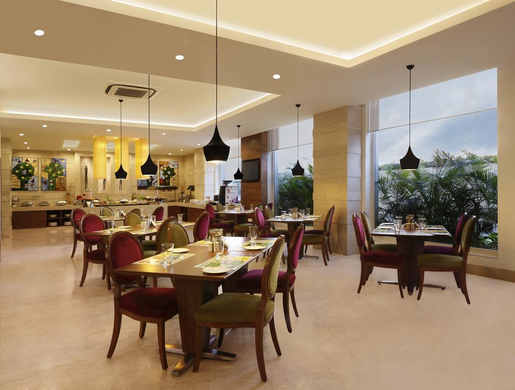เลมอน ทรี โฮเต็ล กาชีโบวลี Hotel ไฮเดอราบัด ภายนอก รูปภาพ