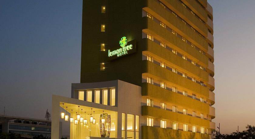 เลมอน ทรี โฮเต็ล กาชีโบวลี Hotel ไฮเดอราบัด ภายนอก รูปภาพ